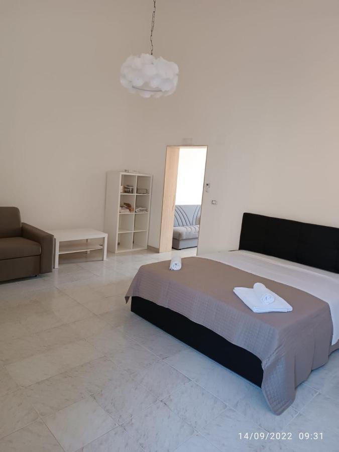 Di Fronzo Guest House T Triggiano Εξωτερικό φωτογραφία
